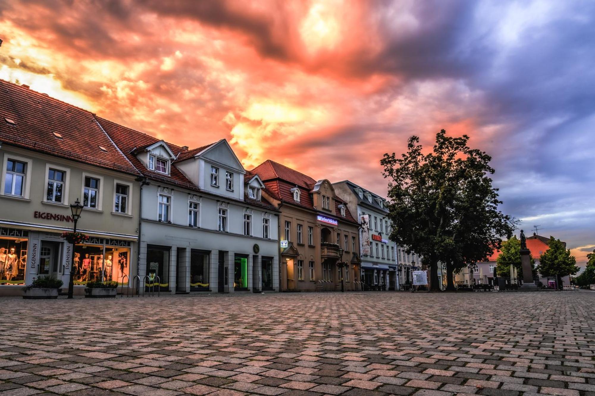 Altstadtidyll Neuruppin Stilvolle Ferienwohnung Im Herzen Der Stadt Екстериор снимка